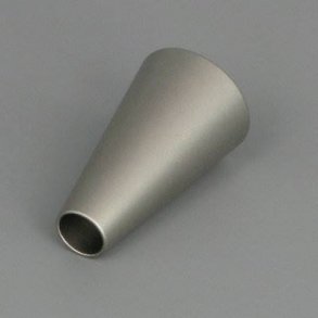 Luzzani omlber, metal